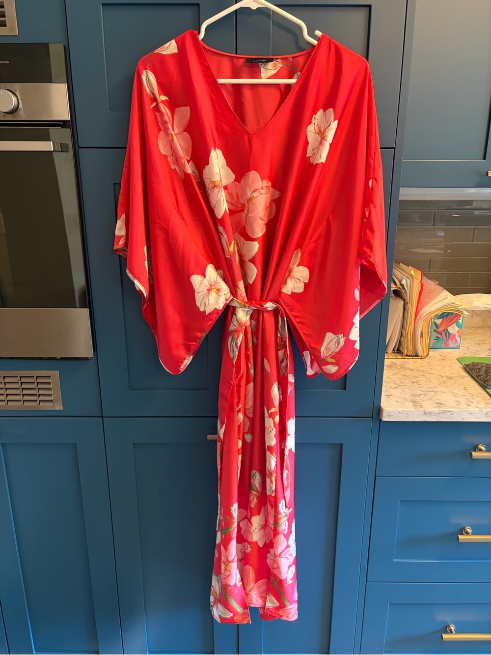 Natori Coral Pink Floral Satin Kimono Caftan Tie Waist Optional Pockets Luxury